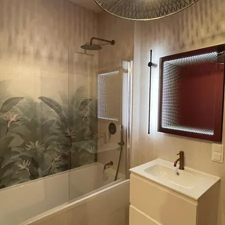 Apartament Sky Wieza Jezyce-widok, Komfort, Parking-apc