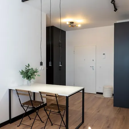 Apartament Sky Wieza Jezyce-widok, Komfort, Parking-apc