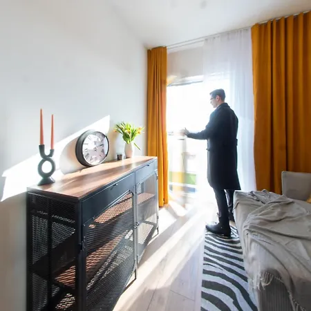 Apartment Sky Wieza Jezyce-widok, Komfort, Parking-apc Poznan